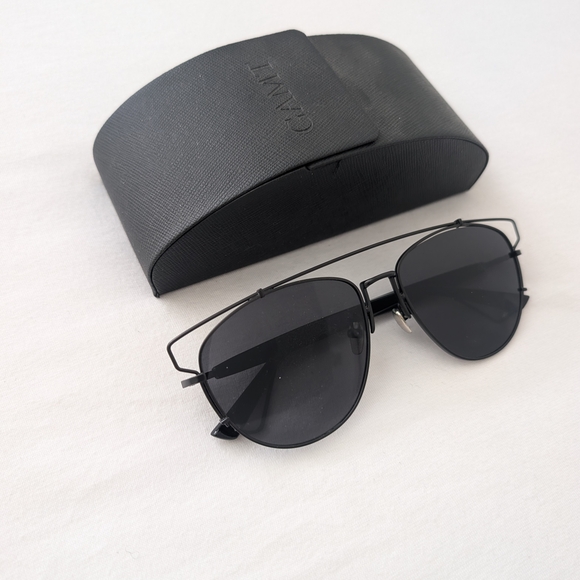 Accessories - Black Aviator Sunglasses with Case